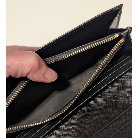 PRADA Black Saffiano Leather Wallet with Gold Zipper COA Card Included - Picture 8 of 16